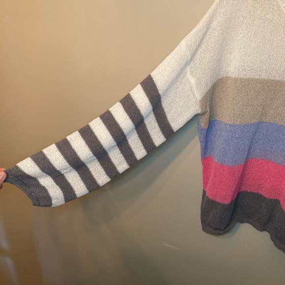 Pink Lily lightweight striped sweater S/M - Picture 3 of 5